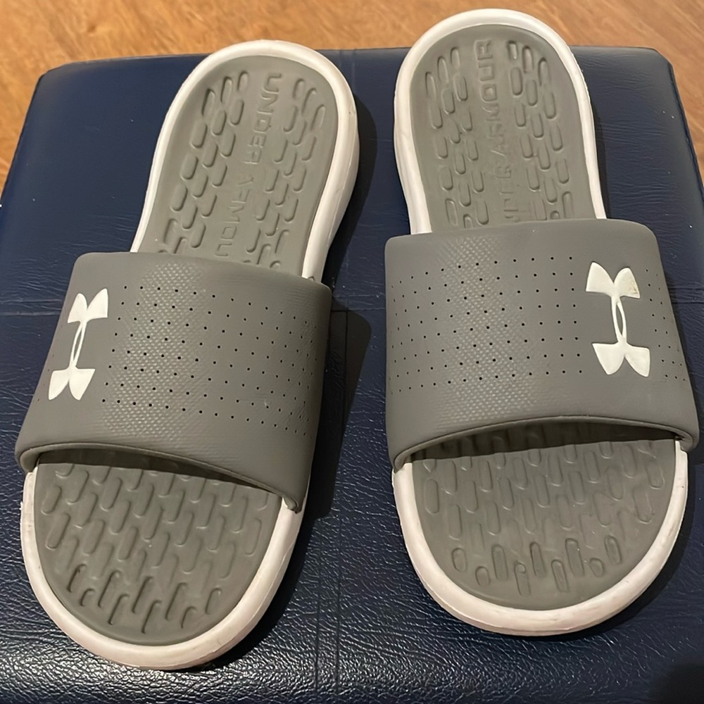 Men’s Under Armour slippers - size 12